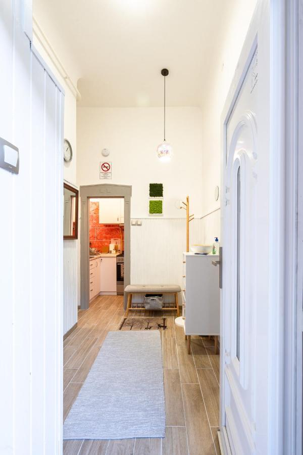 Stylish Modern Apartment Next To New York Cafe Budapeşte Dış mekan fotoğraf
